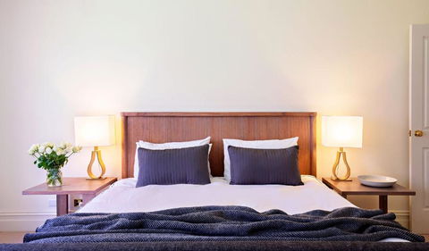 Cherubino Wines Guest Houses - Rent Accommodation 4