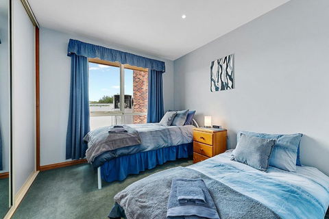 Country Meets Town - Rent Accommodation 4