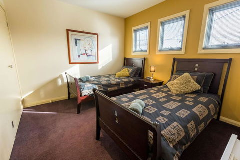 Aqua Vista A Stroll To Paynesville Forshore - Rent Accommodation 1