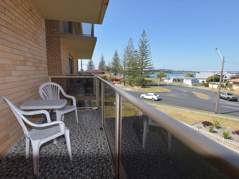 Anchorage 10 Water Views From Balcony - Rent Accommodation 1