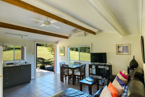 Afterglow Cottages - Rent Accommodation 5