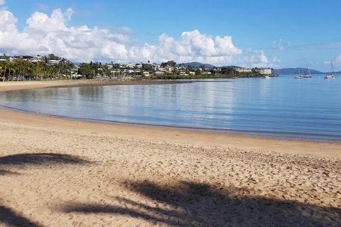 AIRLIE BEACH Delight. Hop Skip Jump To Everything - Rent Accommodation 3