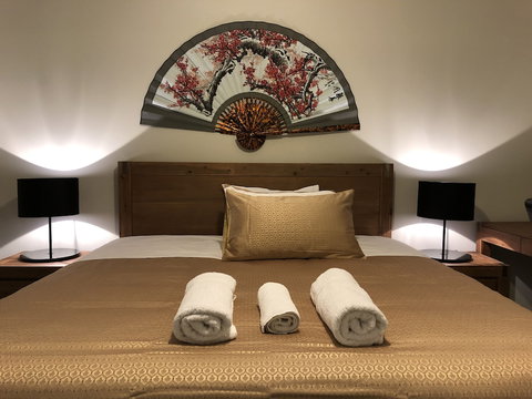 Apple House Truganina - Rent Accommodation 4