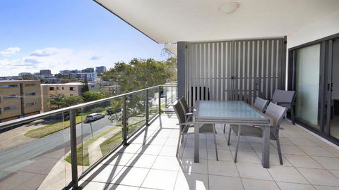 Amalfi Unit 11 Above All Else 50 King Street - Rent Accommodation 1