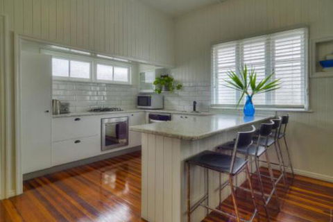 Fishermans Cottage Hervey Bay - Rent Accommodation 6