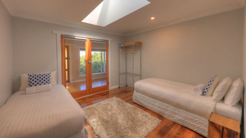 Castaway Cottage - Essentially Tas - Rent Accommodation 3