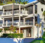 BEACHSIDE MANOR walk to the beach - Rent Accommodation