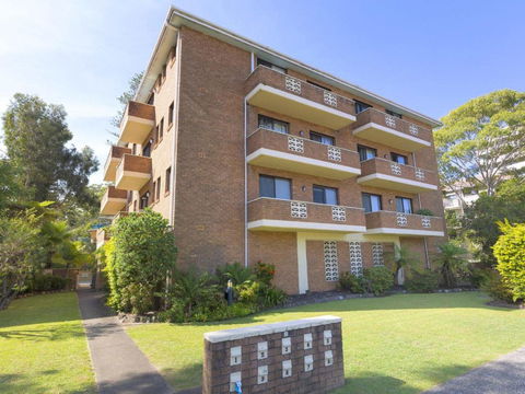 Carinya Gardens 15 - Rent Accommodation 4