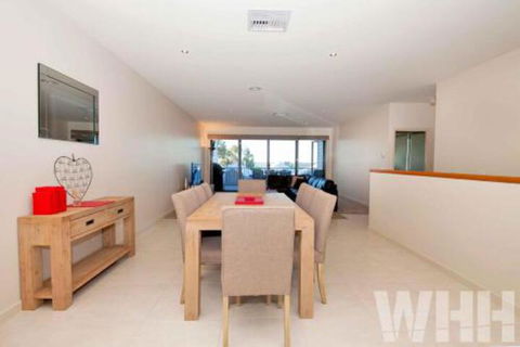 Adelphi Views On Luton Woodlands - Rent Accommodation 2