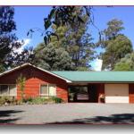 Acacia Hills Retreat - Rent Accommodation 0
