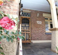 123 Hill St. Heart of Orange Double Brick - Rent Accommodation