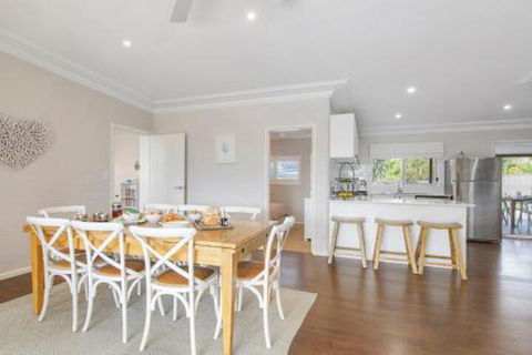 Casa Sorella Beachfront Family Home With Pool - Rent Accommodation 7