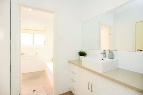 Aldinga Beach Experience - Rent Accommodation 7