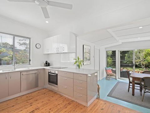 Arcadia By The Sea - Rent Accommodation 3