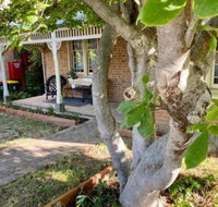 SUMMER HOUSE CENTRAL LOCATION Near PARK - Rent Accommodation