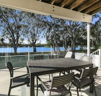Stunning River House 51 Hilton Esplanade - Rent Accommodation