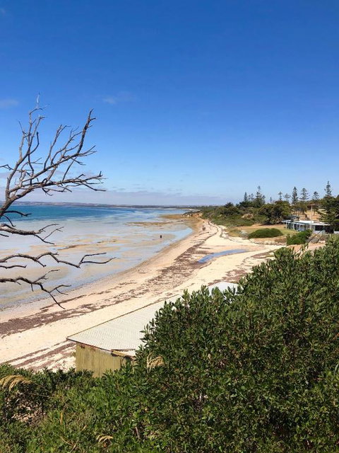 Beachside House - Rent Accommodation 5