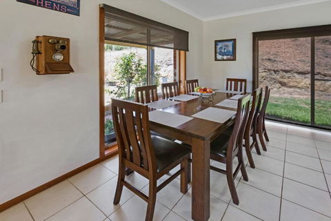 Mt Taylor Country Retreat 15 Minutes To Bairnsdale - Rent Accommodation 3