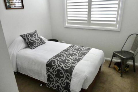 Dragons Rest - Rent Accommodation 4