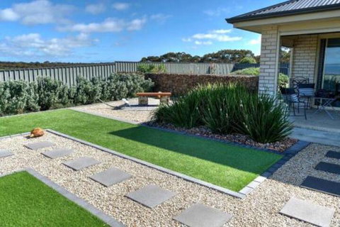 Dragons Rest - Rent Accommodation 6