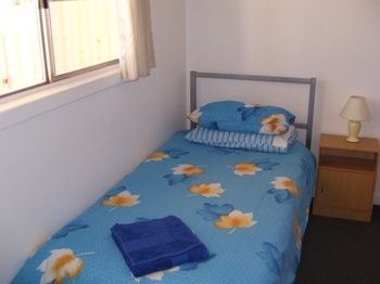 Aussie Bacon & Eggs Cottages - Rent Accommodation 4