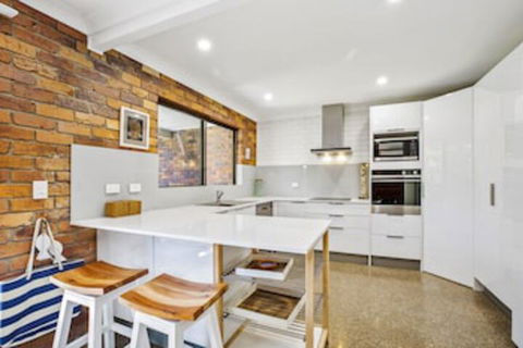 A Beach Break - 1/90 Lorikeet Drive - Rent Accommodation 0