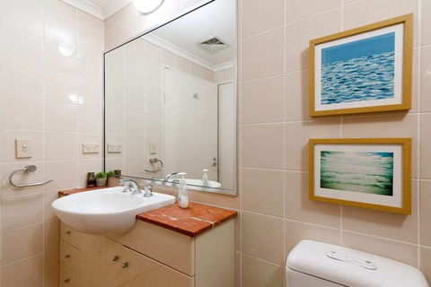 Amazing Studio With Pool In Central Sydney - Rent Accommodation 3