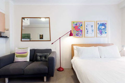 Amazing Studio With Pool In Central Sydney - Rent Accommodation 4