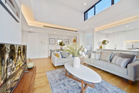 HomeHotel Luxurious Immaculate 3 Bed Apt - Rent Accommodation 7