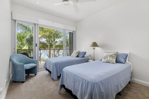 North Facing River Front Stunning Apartment Unit 2 9 Hilton Esplanade - Rent Accommodation 2