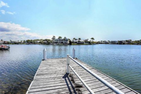 Gone Fishin Noosa Waters - Rent Accommodation 5