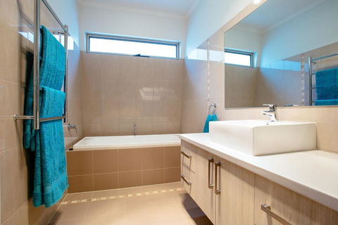 Seasalt - Rent Accommodation 1