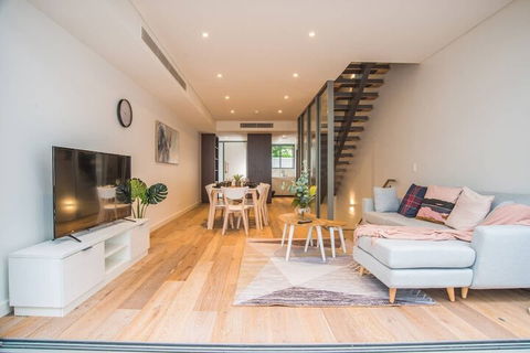Amazing 3beds3bath Townhouse@rosebery - Rent Accommodation 3