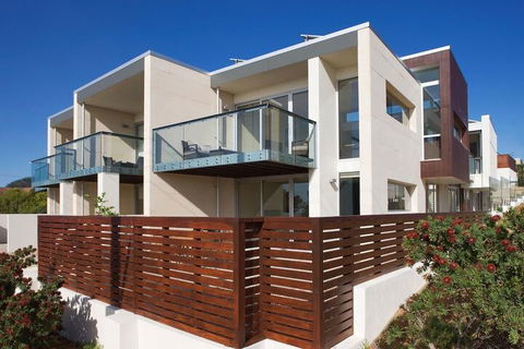 Alouarn Apartment 1 - Rent Accommodation 1