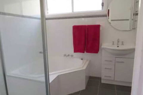 Aberdare Lodge - Rent Accommodation 2