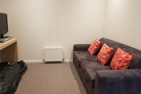 K2 Unit 11 - Rent Accommodation 3