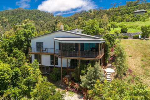 Casa Del Mar Airlie Beach - Rent Accommodation 2