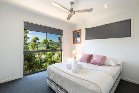 Casa Del Mar Airlie Beach - Rent Accommodation 3