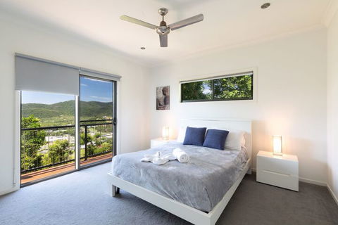 Casa Del Mar Airlie Beach - Rent Accommodation 4