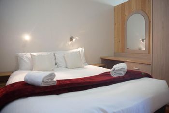 15 Korora Palms 1 Bedroom Bure - Rent Accommodation 5