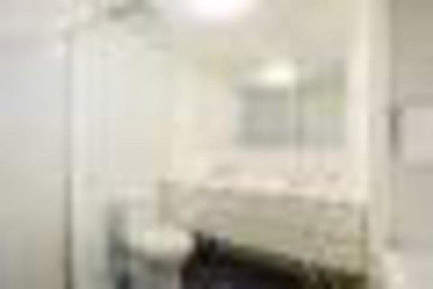 TWIG CBD Water Views - Rent Accommodation 5