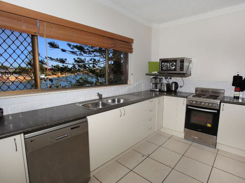 Anjuna 2 2 BDRM Budget Stay On Canal - Rent Accommodation 2