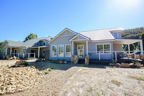 Amber Mist Villa One - Rent Accommodation 5