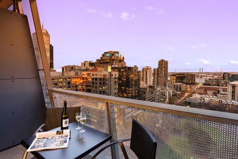 Apartments At 350 William - Rent Accommodation 3