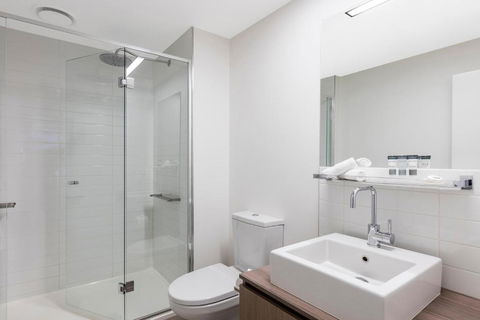 Apartments At 350 William - Rent Accommodation 4
