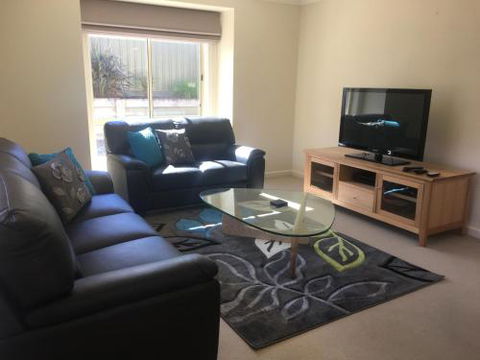 Apartment 229 Mount Gambier - Rent Accommodation 3