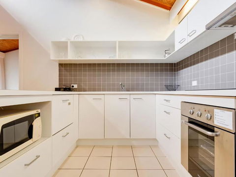 Sapphire Sea N Sand - Rent Accommodation 1