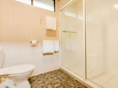 Sapphire Sea N Sand - Rent Accommodation 2