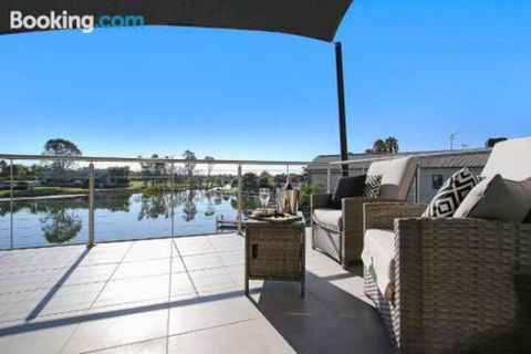 Cypress Townhouse 23 Suite - Rent Accommodation 5