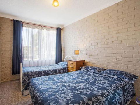 Apollo Unit 12 - Rent Accommodation 4